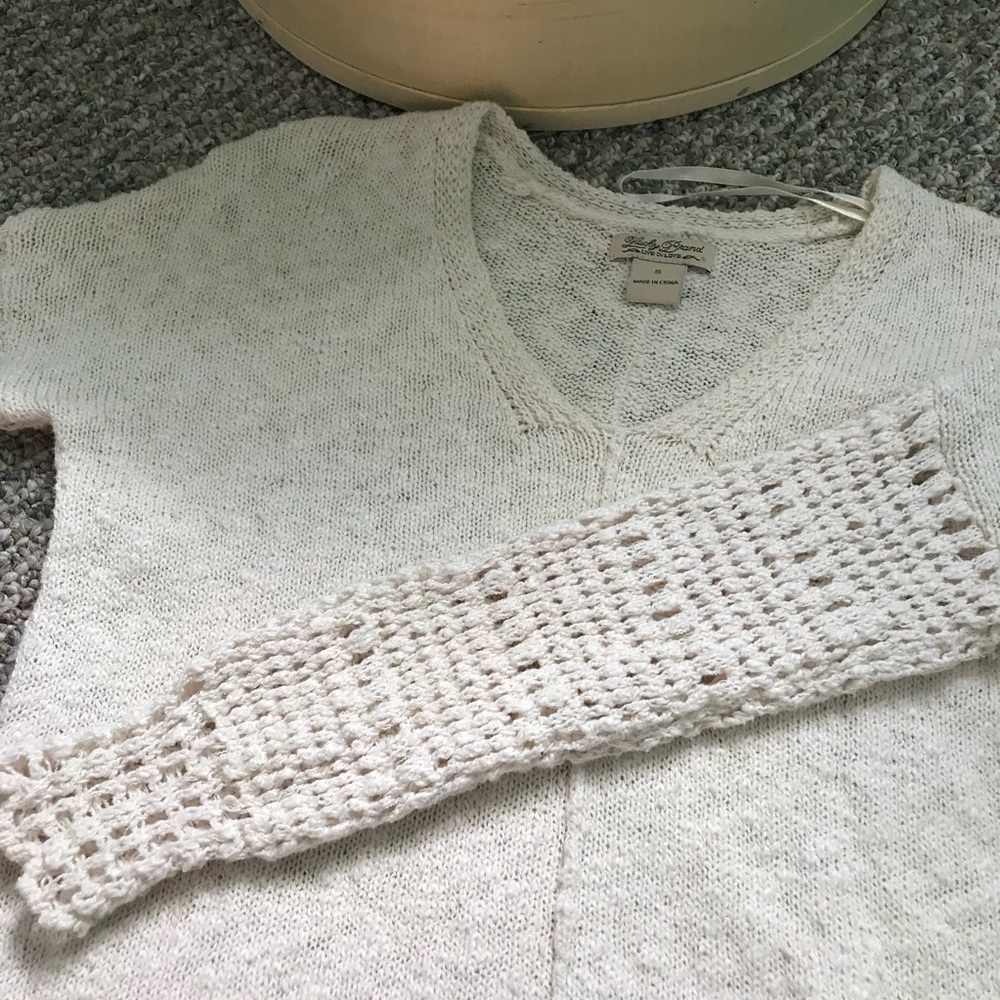 Lucky brand live in love Lightweight cream sweater
